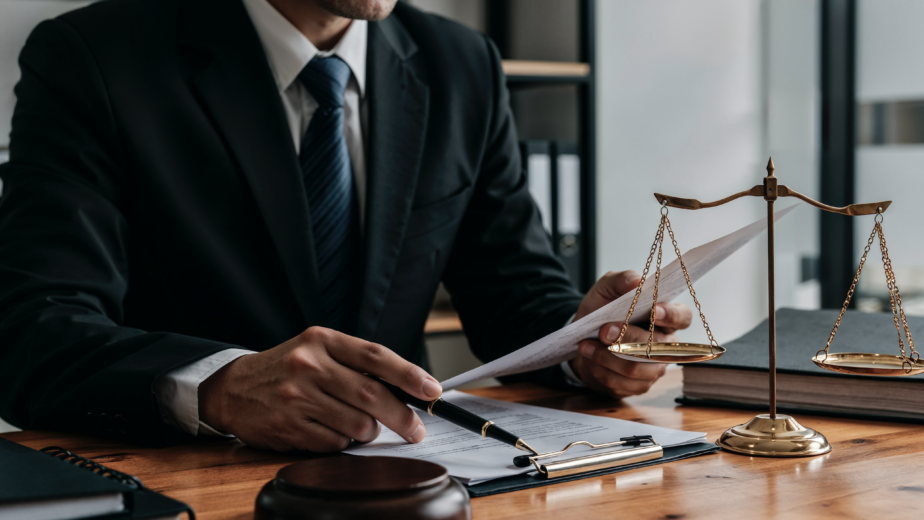 Les interdictions d’exercer une activité professionnelle Avocat Pénaliste Paris